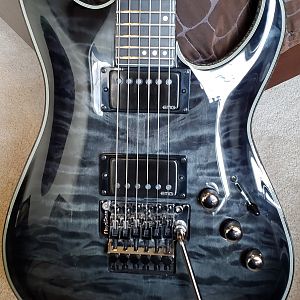 Schecter-Hellraiser-Hyrbid(2)