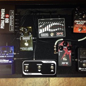 Pedalboard! Looper only for practice.